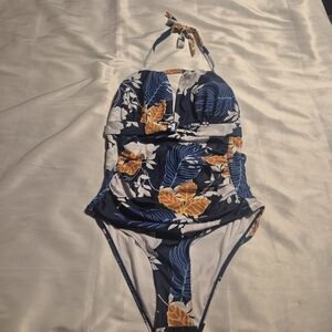 Womens XL Floral 1 Piece Swimsuit